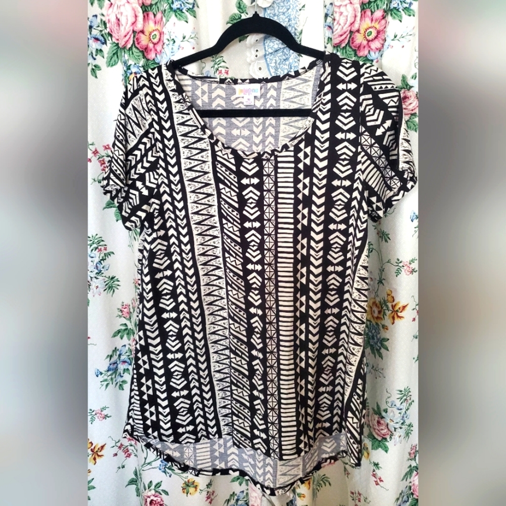 Lularoe classic t
